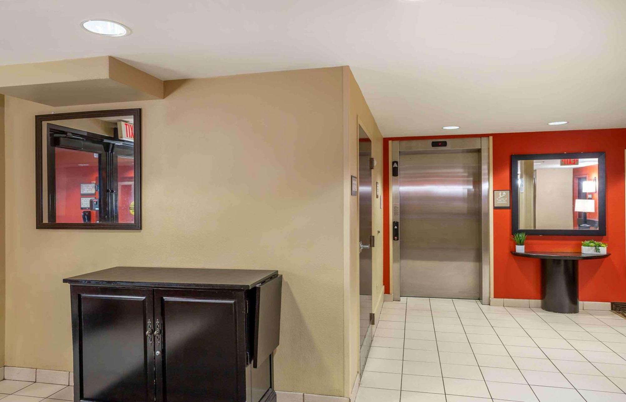 Extended Stay America Suites - Long Island - Melville Exterior photo